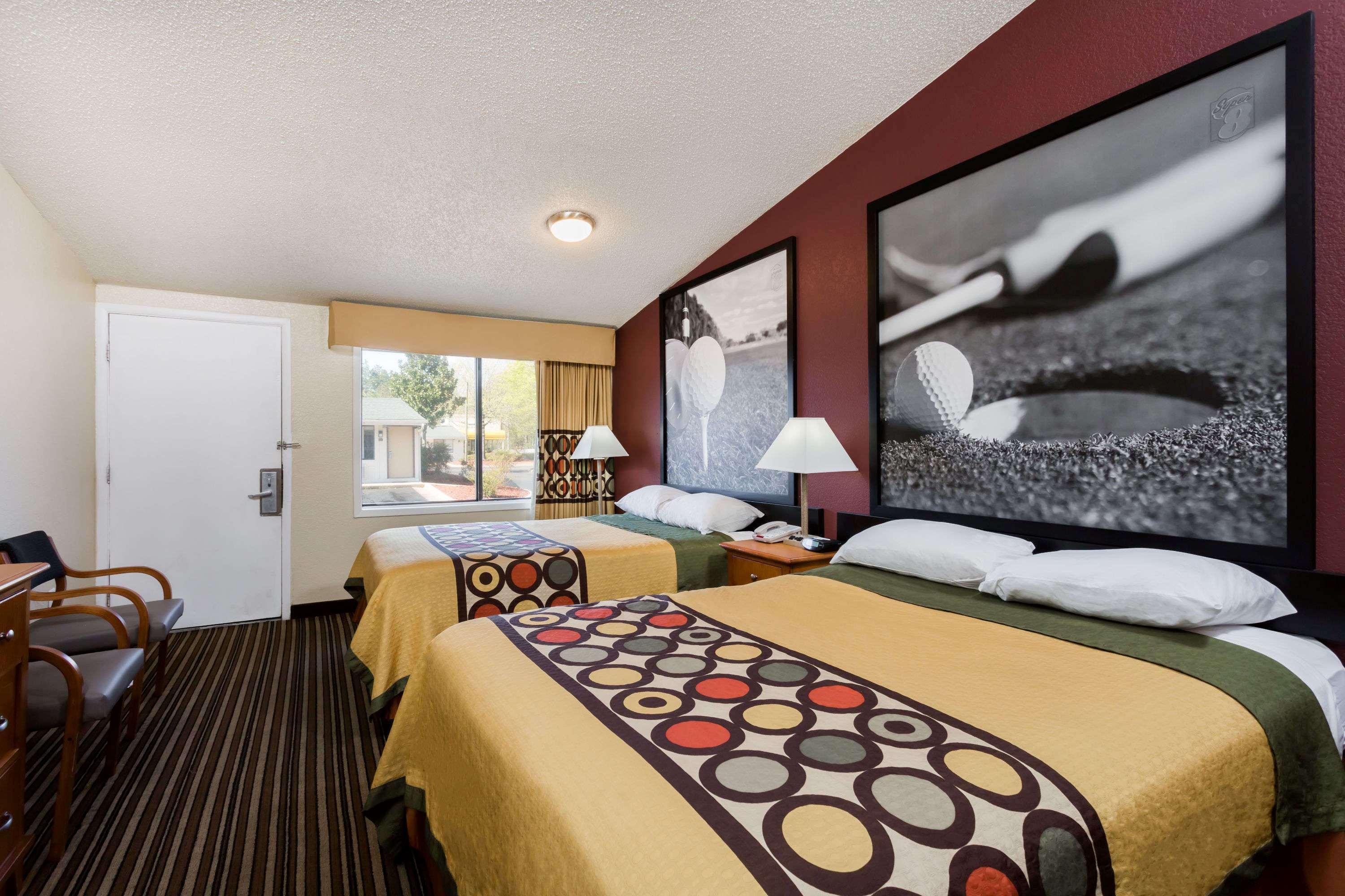 Super 8 By Wyndham Aberdeen Southern Pines מראה חיצוני תמונה