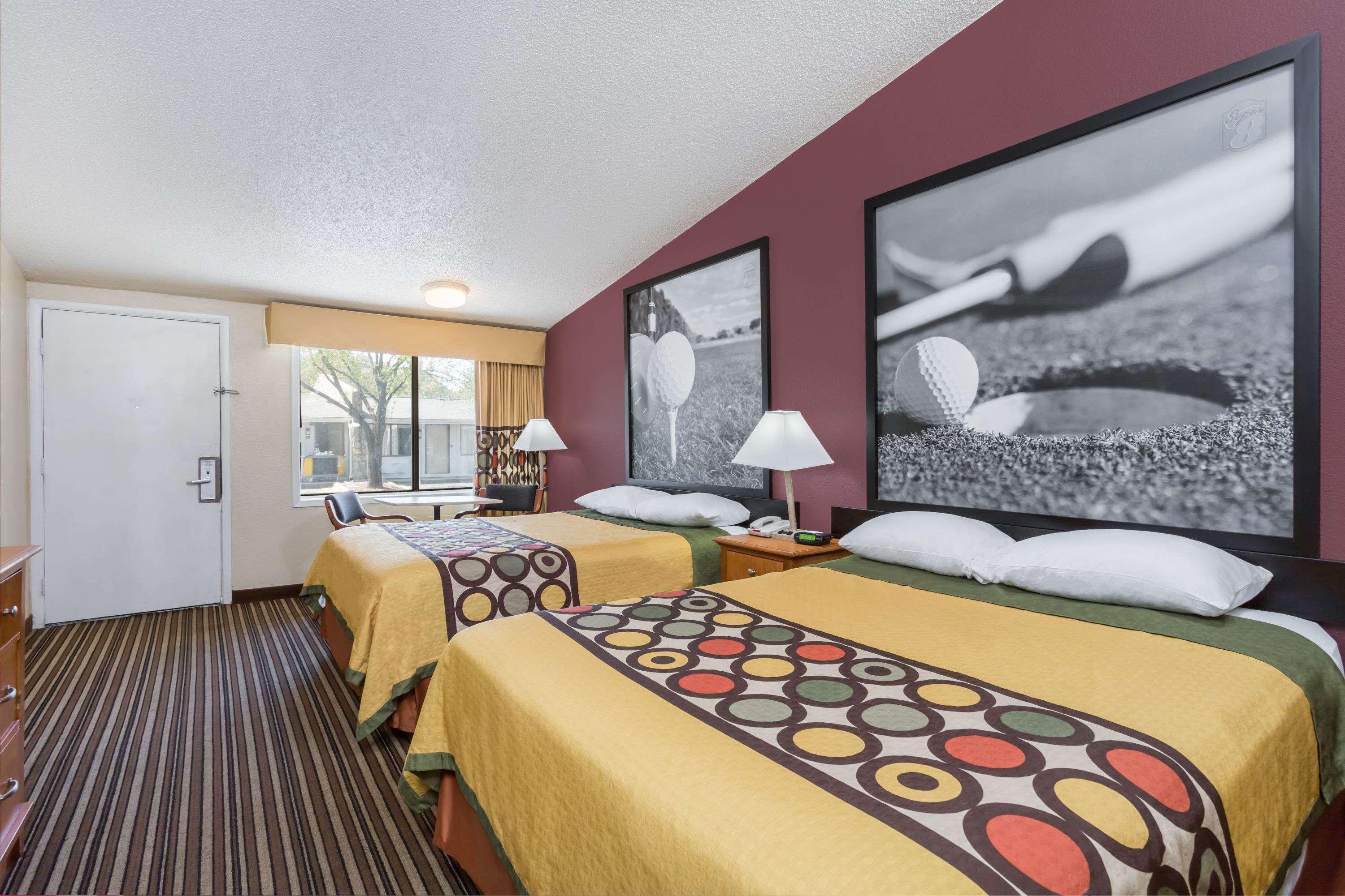Super 8 By Wyndham Aberdeen Southern Pines מראה חיצוני תמונה