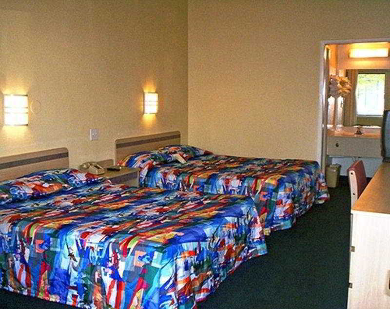 Super 8 By Wyndham Aberdeen Southern Pines מראה חיצוני תמונה